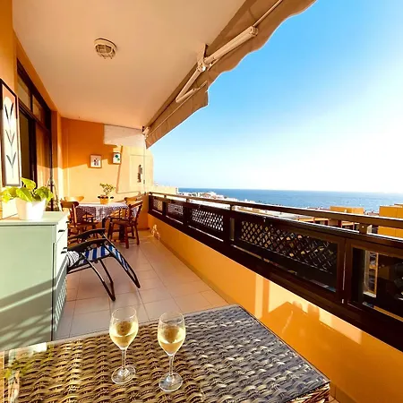 Casa Hugo - Ocean View, Quiet Pool, Fibre Net, Gigantes Apartment *